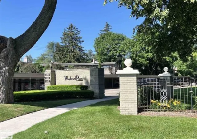 Photo 1 of Condo for sale at 1115 N Old Woodward Ave, Birmingham City Oakland, MI 48009 | MLS# 58050199980 | Listing updated on 2026-07-16
