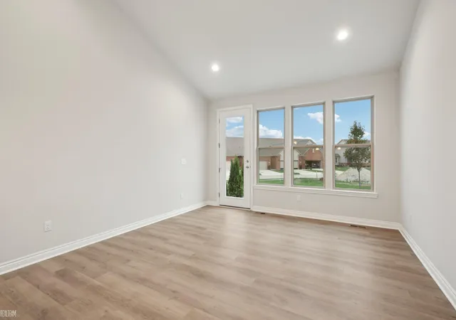 Listing Photo 2 - Condo for sale in building located at 48323 Whittington Dr, New Baltimore, MI 48047