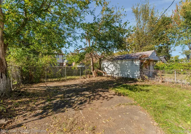 Photo 3 of Single family home for sale at 19953 Greeley St, Highland Park, MI 48203 | MLS# 20261011232 | Listing updated on 2026-07-06