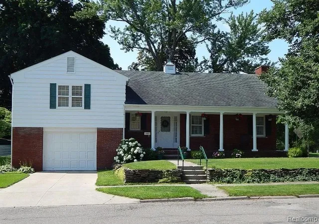 1st image of 101 Cottage, Sturgis, MI 49091 | MLS# 20261011302