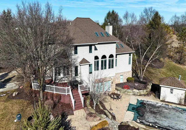 5th image of 956 E Remus Rd, Mount Pleasant, MI 48858 | MLS# 79080065610