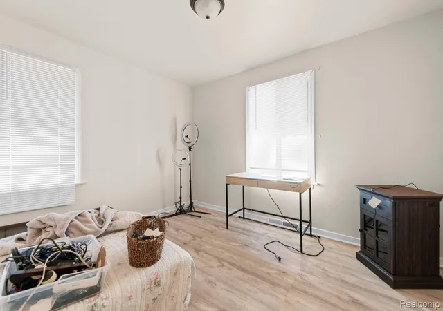 Photo 4 of Single family home for sale at 29288 Park St, Roseville, MI 48066 | MLS# 20261011515 | Listing updated on 2026-08-19