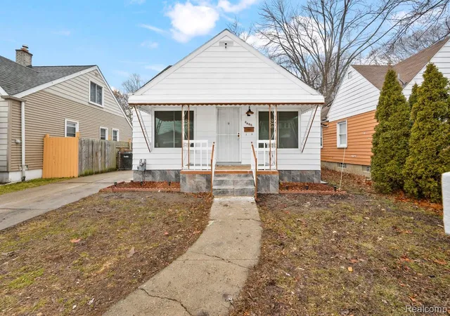 1st image of 6485 Rosemont Ave, Detroit, MI 48228 | MLS# 20261011537