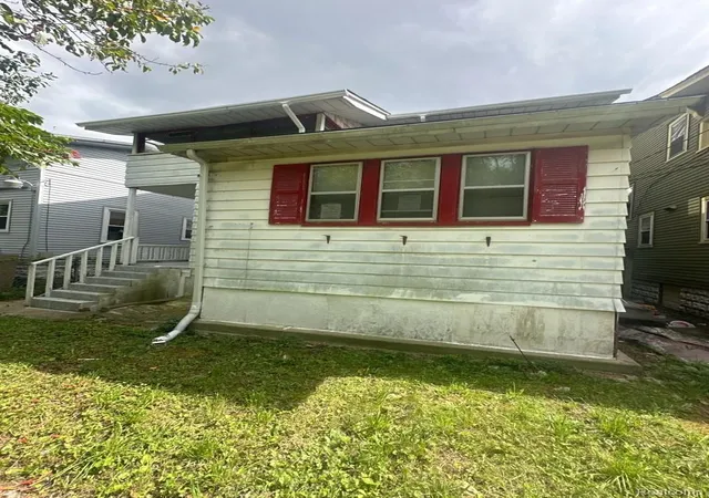3rd image of 140 Geneva St, Highland Park, MI 48203 | MLS# 20261011559