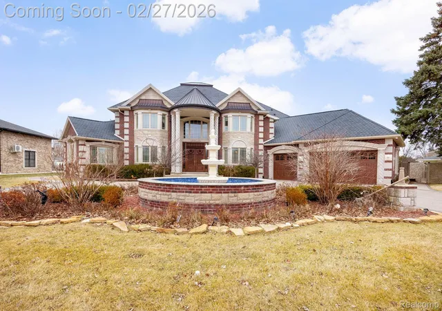 Photo 3 of Single family home for sale at 6616 Fairwood Dr, Dearborn Heights, MI 48127 | MLS# 20261011686 | Listing updated on 2026-07-06