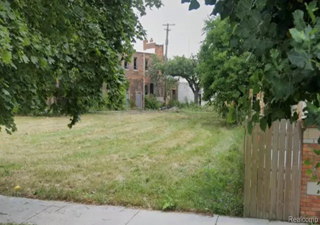 Photo 1 of Land for sale at 4030 Gilbert St, Detroit, MI 48210 | MLS# 20261011759 | Listing updated on 2026-09-16