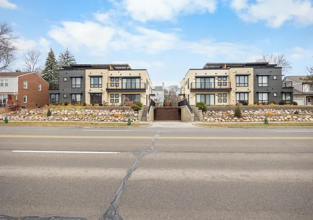 Photo 2 of Multi family home for sale at 450 462 W Stadium Blvd, Ann Arbor, MI 48103 | MLS# 81026006846 | Listing updated on 2026-09-03