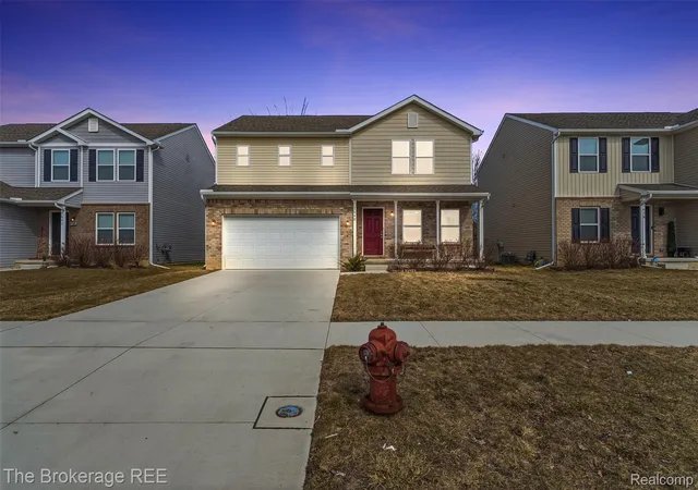 Photo 1 of Sale Pending at 1640 Golfview Dr, Ypsilanti, MI 48198 | MLS# 20261011913 | Listing updated on 2026-08-04