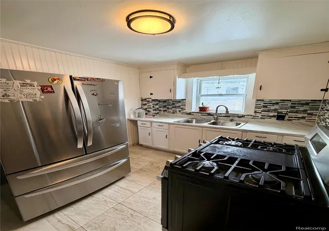 2nd image of 1310 Alvord Ave, Flint, MI 48507 | MLS# 20261011944