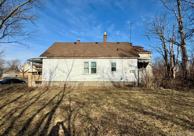 4th image of 5044 Mcclellan St, Detroit, MI 48213 | MLS# 20261012009