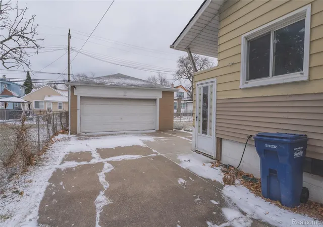 4th image of 1623 Electric Ave, Lincoln Park, MI 48146 | MLS# 20261012012