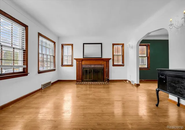 Photo 3 of Single family home for sale at 15440 Mapleridge St, Detroit, MI 48205 | MLS# 20261012030 | Listing updated on 2026-09-30