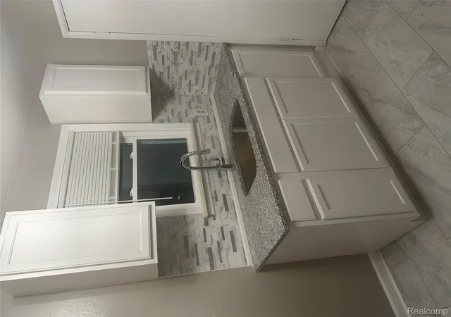 Photo 4 of Single family home for sale at 20065 Southfield Rd, Detroit, MI 48235 | MLS# 20261012070 | Listing updated on 2026-08-18