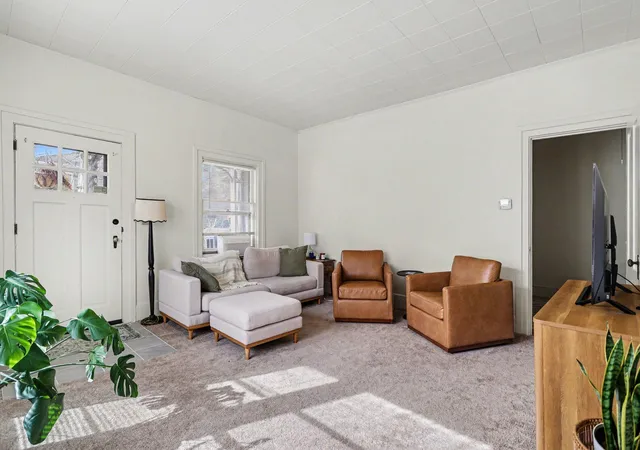 Listing Photo 4 - Condo for sale in building located at 222 N Eagle St, Marshall, MI 49068
