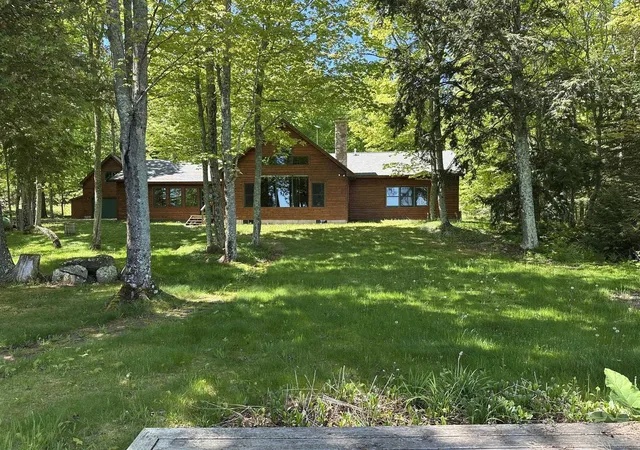 43rd image of N10006 Shore Dr Dr, Au Train, MI 49806 | MLS# 58050200224