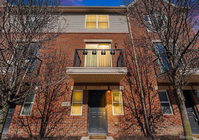 3rd image of 273 E Palmer St #3, Detroit, MI 48202 | MLS# 20261012223