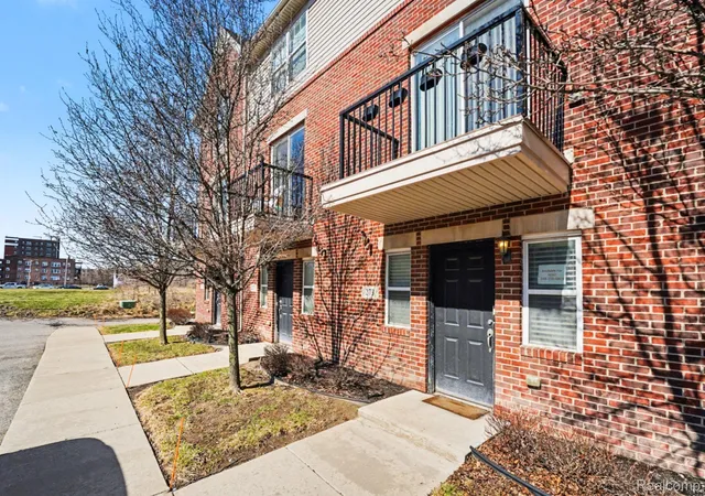 4th image of 273 E Palmer St #3, Detroit, MI 48202 | MLS# 20261012223