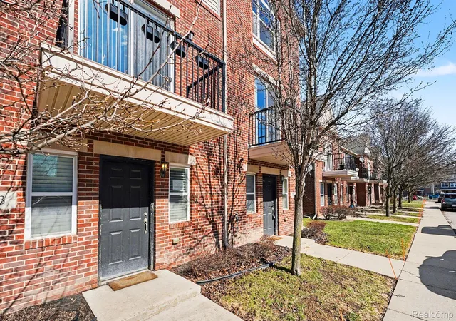 5th image of 273 E Palmer St #3, Detroit, MI 48202 | MLS# 20261012223