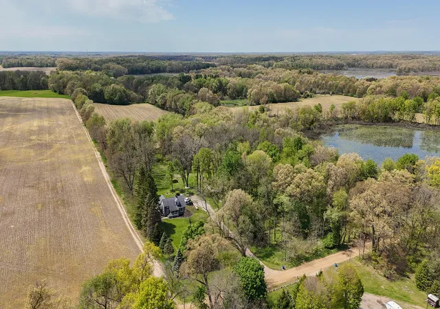 3rd image of 64374 Mullen Rd, Cassopolis, MI 49031 | MLS# 69026007071