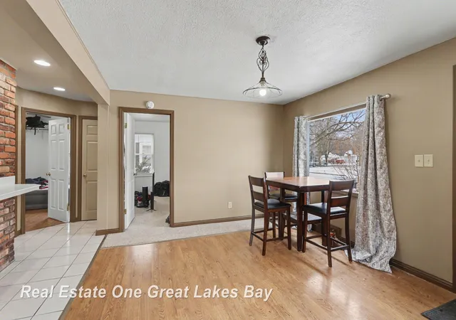 Photo 3 of Single family home for sale at 1943 Ottawa St, Saginaw, MI 48602 | MLS# 61050200286 | Listing updated on 2026-05-09