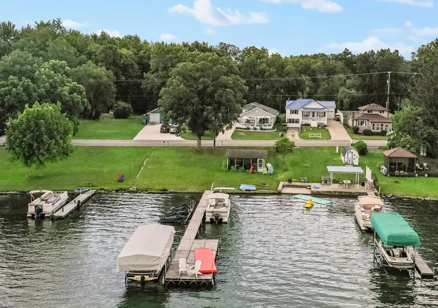 Photo 2 of Single family home for sale at 70619 Sunset Blvd, Union, MI 49130 | MLS# 69026007153 | Listing updated on 2026-09-18