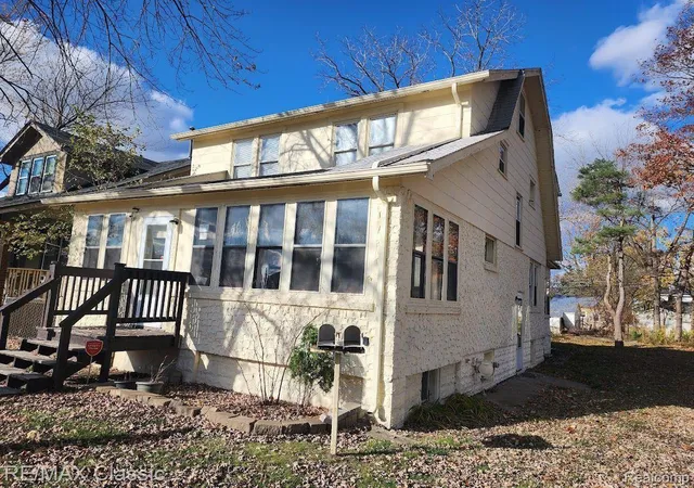 Photo 3 of Single family home for sale at 11227 Jackson Ave, Warren, MI 48089 | MLS# 20261012489 | Listing updated on 2026-07-06