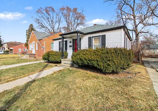 Photo 2 of Single family home for sale at 8304 Robson St, Detroit, MI 48228 | MLS# 81026007329 | Listing updated on 2026-06-15