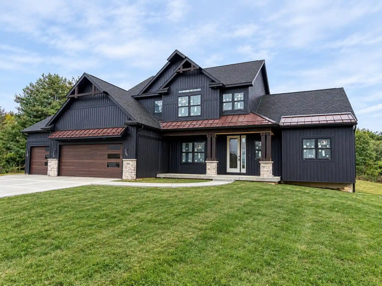 Photo 1 of Single family home for sale at 8090 W Pq Ave, Kalamazoo, MI 49009 | MLS# 66026007364 | Listing updated on 2026-10-21