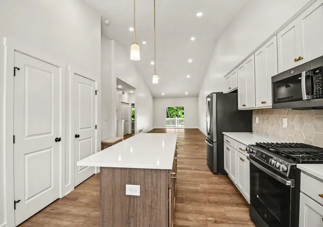 4th image of 2835 W Cobblestone Ct Se #15, Grand Rapids, MI 49512 | MLS# 65026007392