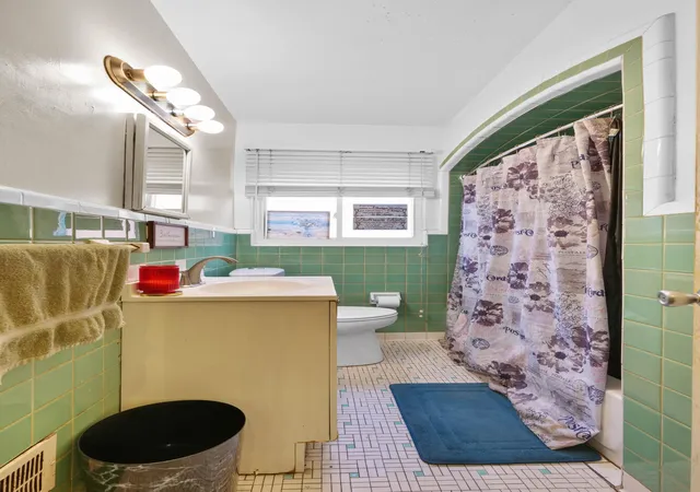 5th image of 12261 Lansdowne St E, Detroit, MI 48224 | MLS# 81026007414