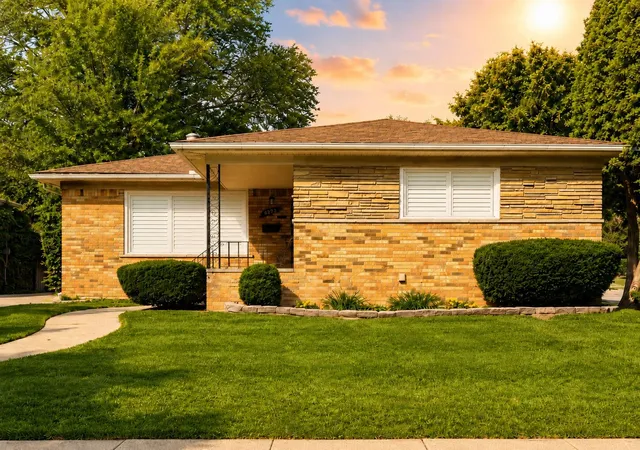 Photo 1 of Single family home for sale at 23181 Parklawn St, Oak Park, MI 48237 | MLS# 81026007424 | Listing updated on 2026-09-04