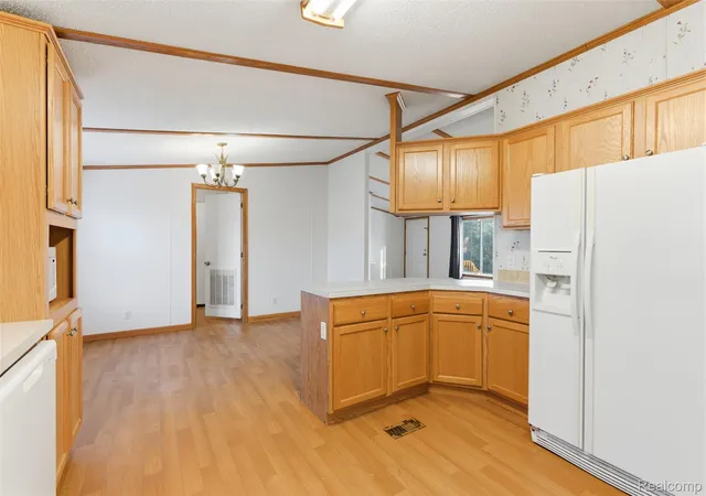 5th image of 3710 Elm Ct, Clarkston, MI 48348 | MLS# 20261012844