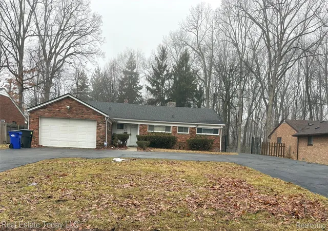 Photo 1 of Sale Pending at 18319 Mcintyre St, Detroit, MI 48219 | MLS# 20261012877 | Listing updated on 2026-07-07