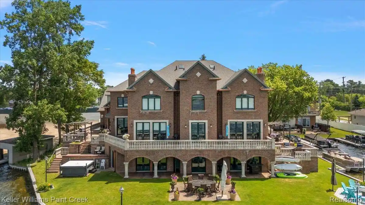 Photo 1 of Mansion for sale at 328 S Broadway St, Lake Orion, MI 48362 | MLS# 20261012891 | Listing updated on 2026-10-02