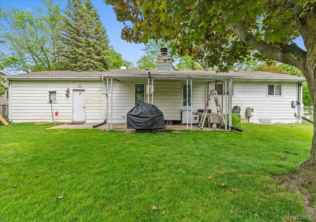 Homes for sale in Lansing City Ingham, MI | 6422 Lerner Wy, Lansing City Ingham, MI 48911 | MLS# 20261012958
