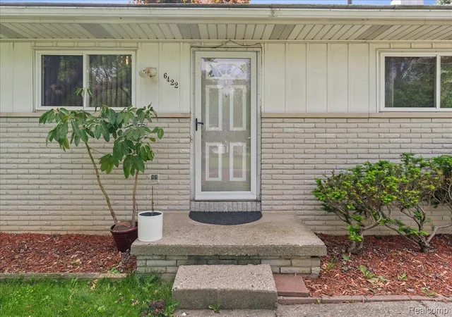 Photo 3 of Single family home for sale at 6422 Lerner Way, Lansing, MI 48911 | MLS# 20261012958 | Listing updated on 2026-09-04