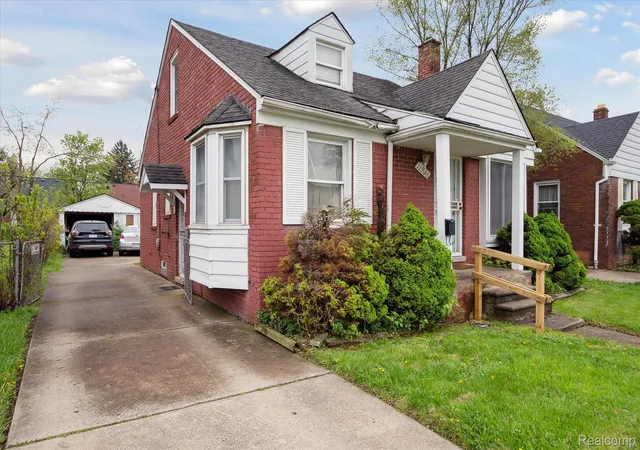 Photo 2 of Single family home for sale at 11908 Roxbury St, Detroit, MI 48224 | MLS# 20261013113 | Listing updated on 2026-08-27