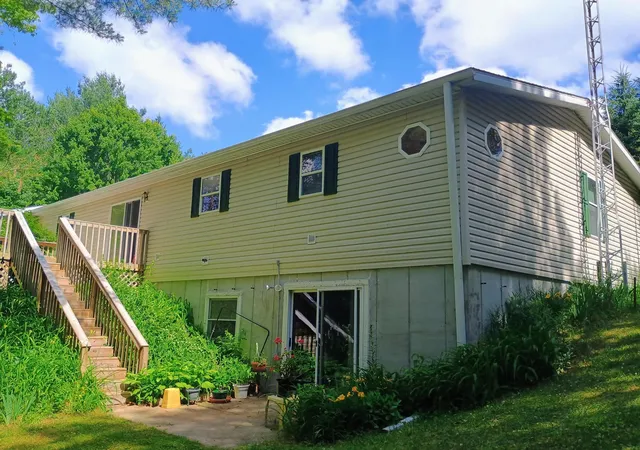 Photo 3 of Single family home for sale at 167 Mill Rd, Blanchard, MI 49310 | MLS# 72026007608 | Listing updated on 2026-09-01