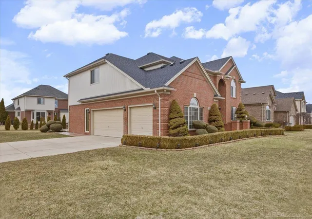 Photo 3 of Single family home for sale at 51381 Mauro Ln, Macomb, MI 48042 | MLS# 58050200545 | Listing updated on 2026-07-20
