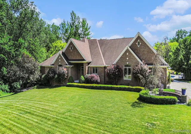 2nd image of 8670 Country Manor Dr, Bruce Twp, MI 48065 | MLS# 20261013192