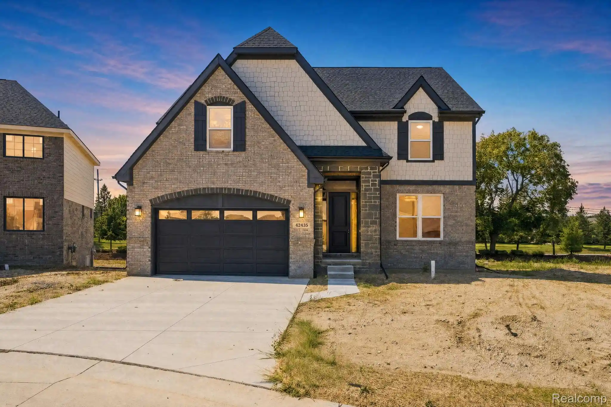 Photo 1 of Single family home for sale at 42435 Magnolia Dr, Sterling Heights, MI 48314 | MLS# 20261013236 | Listing updated on 2026-10-17