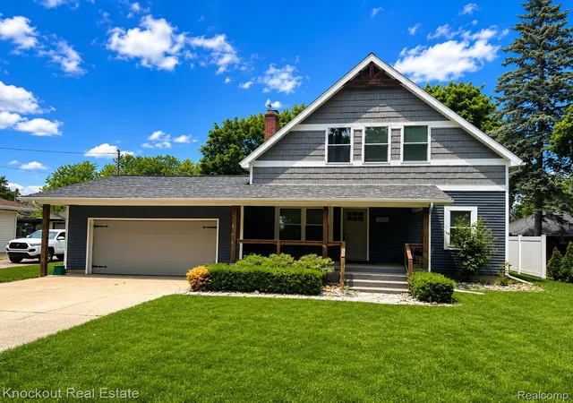 Homes for sale in Frankenmuth, MI | 140 W Jefferson St, Frankenmuth, MI 48734 | MLS# 20261013319