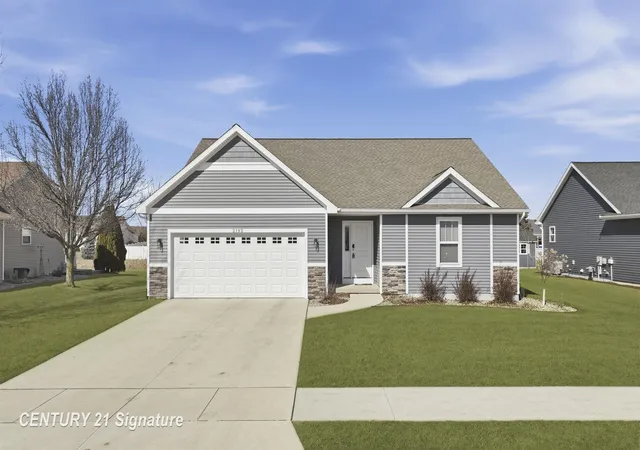Photo 1 of Sale Pending at 2193 N Ryan Ct, Bay City, MI 48706 | MLS# 61050200623 | Listing updated on 2026-04-09