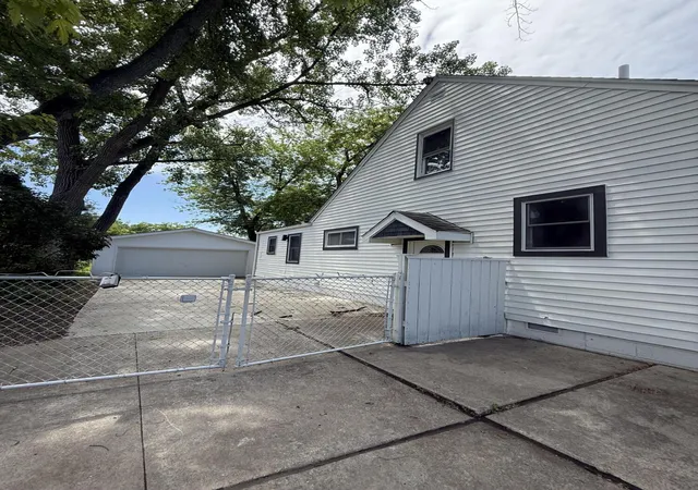 Photo 25 of Single family home for sale at 2679 Oxford Rd, Berkley, MI 48072 | MLS# 81026007852 | Listing updated on 2026-08-19