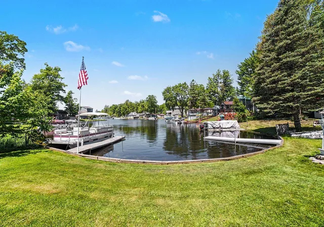 2nd image of 152 Hilda Dr, Farwell, MI 48622 | MLS# 78080065809