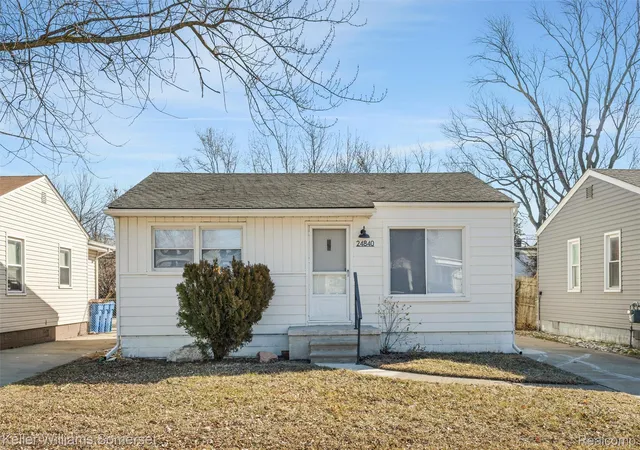 Photo 1 of Single family home for sale at 24840 Lauren Ave, Warren, MI 48089 | MLS# 20261013776 | Listing updated on 2026-07-27