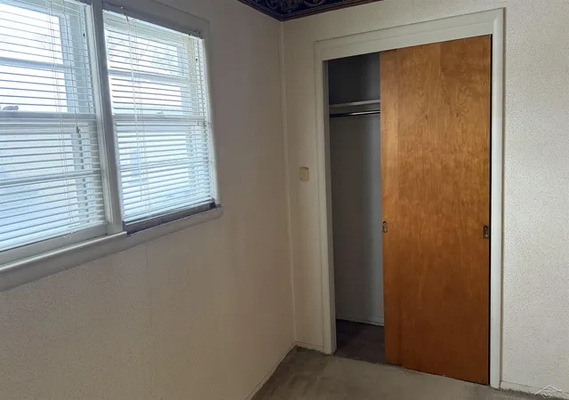 Photo 3 of Single family home for sale at 2609 S Outer Dr, Saginaw, MI 48601 | MLS# 61050200721 | Listing updated on 2026-07-31