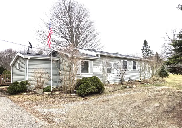 1st image of 9130 17 Mile Rd, Marshall, MI 49068 | MLS# 55026008030
