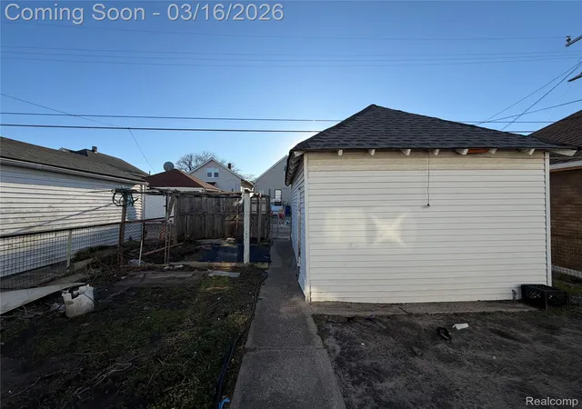 4th image of 12091 Sobieski St, Hamtramck, MI 48212 | MLS# 20261014005