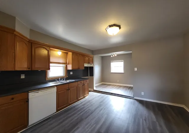 Photo 4 of Single family home for sale at 22032 Elizabeth St, Saint Clair Shores, MI 48080 | MLS# 81026008134 | Listing updated on 2026-07-30